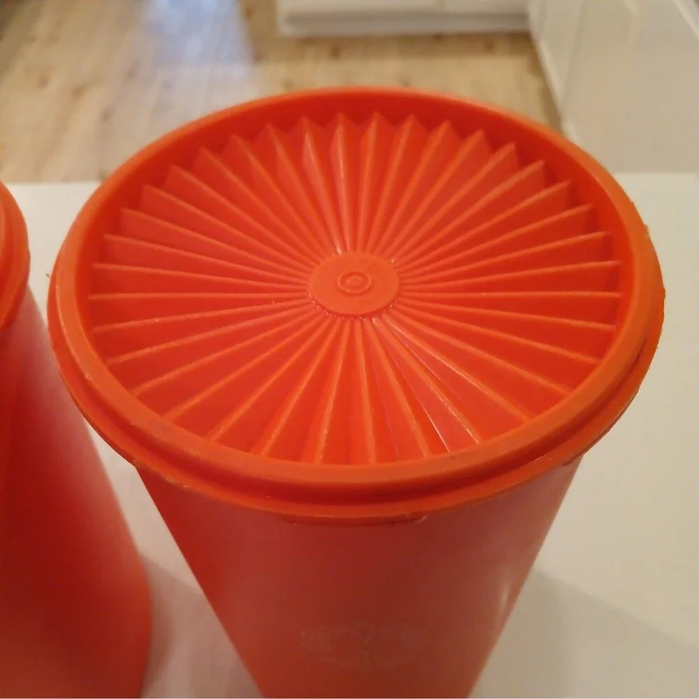 Set Of 2 Vintage Tupperware Large Servalier Canisters 10.5